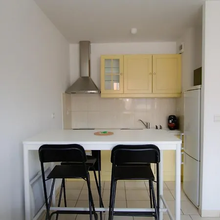 Apartment Bail Mobilite Le Clocher Wifi Parking 2pers *
