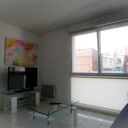 Apartment Bail Mobilite Le Clocher Wifi Parking 2pers